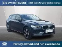 Used Volvo V60 CC Plus 250 HP (183 kW) 2019 Blue Estate