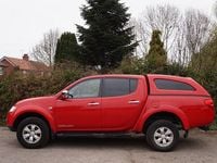 Used Mitsubishi L200 175 HP (128 kW) 2013 Red Pickup