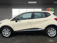 Used Renault Captur Dynamique 90 HP (66 kW) 2016 White SUV