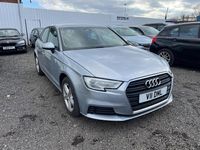 Usado Audi A3 Sportback Business 116 CV (85 kW) 2017 Plateado Utilitario