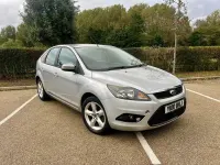 Used Ford Focus Zetec 110 HP (80 kW) 2011 Silver Hatchback
