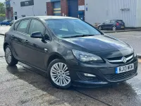Gebraucht Vauxhall Astra 2013 Schwarz Kleinwagen