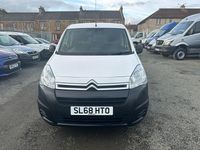 Used Citroën Berlingo 75 HP (55 kW) 2018 White MPV