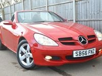 Used Mercedes SLK280 231 HP (169 kW) 2007 Red Cabriolet
