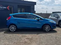 Used Ford Fiesta Titanium 100 HP (73 kW) 2014 Blue Hatchback