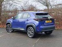 Used Toyota Yaris Hybrid Design 116 HP (85 kW) 2022 Blue Estate