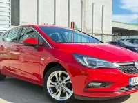 Used Vauxhall Astra SRi 150 HP (110 kW) 2017 Red Hatchback
