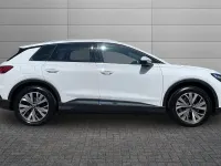 Second-hand Audi Q4 e-tron Sport 210 kW (286 CP) 2024 Alb SUV