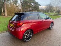 Used Toyota Yaris Hybrid Design 2017 Red/black Hatchback