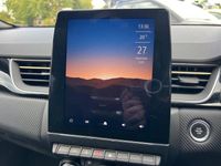 Used Renault Captur Engineered 142 HP (104 kW) 2023 White SUV