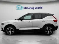 Used Volvo XC40 Plus 211 HP (155 kW) 2022 White SUV