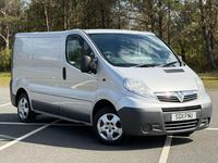 Second-hand Vauxhall Vivaro 115 CP (84 kW) 2011 Argintiu Monovolum