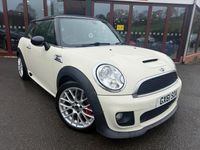 Used Mini John Cooper Works Hatch 211 HP (155 kW) 2011 White Hatchback