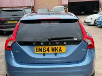 Usado Volvo V60 150 HP (110 kW) 2014 Azul Carrinha