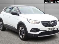 Used Vauxhall Grandland X Sport 130 HP (95 kW) 2019 White SUV