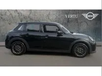 Used Mini Cooper Classic 204 HP (150 kW) 2024 Black Hatchback