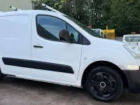 Used Citroën Berlingo 90 HP (66 kW) 2009 White MPV