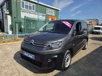 Used Citroën Berlingo 100 HP (73 kW) 2023 Grey MPV