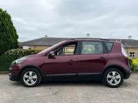 Used Renault Scénic III Dynamique 110 HP (80 kW) 2015 Red MPV