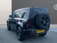 Used Land Rover Defender HSE Dynamic 249 HP (183 kW) 2025 Estate