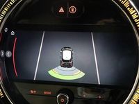 Begagnad Mini Cooper Hatch 2023 Grön Halvkombi