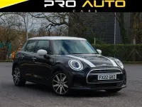 Używany Mini Cooper Classic 2022 Czarny Hatchback