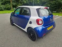 Used Smart ForFour Premium 71 HP (52 kW) 2015 Blue Hatchback