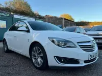 Used Vauxhall Insignia SRi 140 HP (102 kW) 2014 White Hatchback