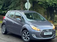 Usado Hyundai ix20 SE 125 CV (91 kW) 2017 Gris Utilitario