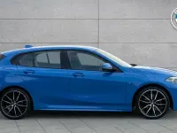 Gebraucht BMW 118 M Sport 134 PS (98 kW) 2021 Blau Kleinwagen