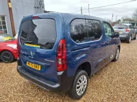 Used Citroën Berlingo Feel 101 HP (74 kW) 2020 Blue MPV