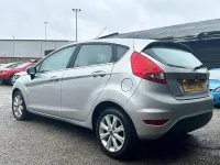 Used Ford Fiesta Zetec 82 HP (60 kW) 2009 Silver Hatchback