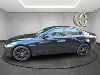Używany Jaguar XE Portfolio 200 KM (147 kW) 2017 Czarny Sedan/Limuzyna