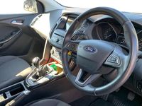 Used Ford Focus Titanium 125 HP (91 kW) 2017 Grey Hatchback