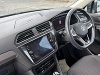 Used VW Tiguan Allspace Life 150 HP (110 kW) 2023 Platinum grey metallic SUV