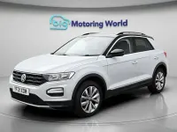 Usado VW T-Roc Design 110 HP (80 kW) 2021 Prateado SUV