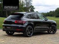 Usado Porsche Macan 258 HP (189 kW) 2018 Preto SUV