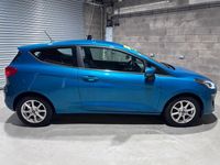 Used Ford Fiesta Zetec 70 HP (51 kW) 2018 Blue Hatchback