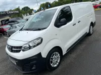 Used Vauxhall Vivaro 100 HP (73 kW) 2021 White MPV