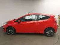 Usado Ford Fiesta ST-Line 100 CV (73 kW) 2017 Rojo Utilitario