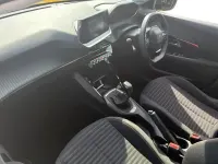 Used Peugeot 208 Active+ 75 HP (55 kW) 2023 Yellow Hatchback
