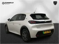 Used Peugeot e-208 Allure Premium 98 kW (134 HP) 2022 White Hatchback