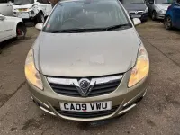 Used Vauxhall Corsa Design Edition 89 HP (65 kW) 2009 Gold Hatchback