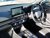 Used Honda Civic Elegance 143 HP (105 kW) 2025 White Hatchback