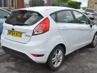 Used Ford Fiesta Zetec 82 HP (60 kW) 2014 White Hatchback