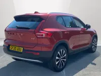 Used Volvo XC40 Momentum 150 HP (110 kW) 2020 Red SUV