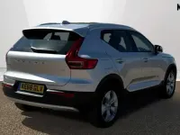 Used Volvo XC40 Momentum 150 HP (110 kW) 2018 Silver SUV