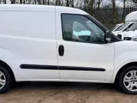 Käytetty Fiat Doblò 90 HP (66 kW) 2016 Valkoinen Tila-auto