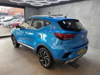 Usado MG ZS Exclusive 106 CV (77 kW) 2022 Azul SUV