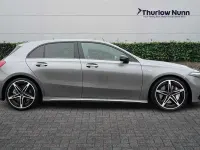 Usado Mercedes A35 AMG Premium 320 HP (235 kW) 2024 Cinzento Citadino